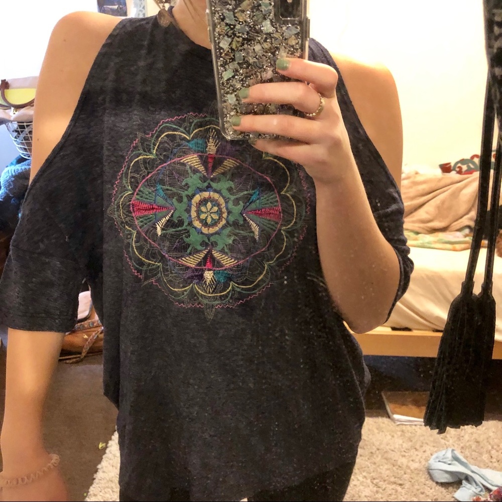 Cut out shoulder shirt